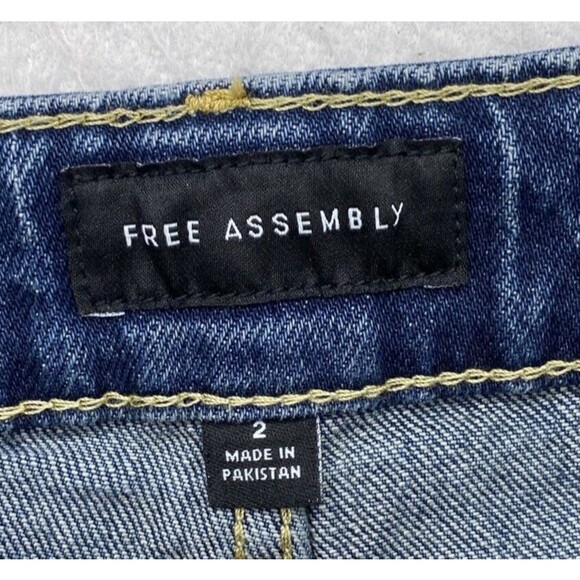 Free Assembly Jeans Women's Size 2 Blue Super High Rise Straight Distressed Torn - Picture 12 of 16